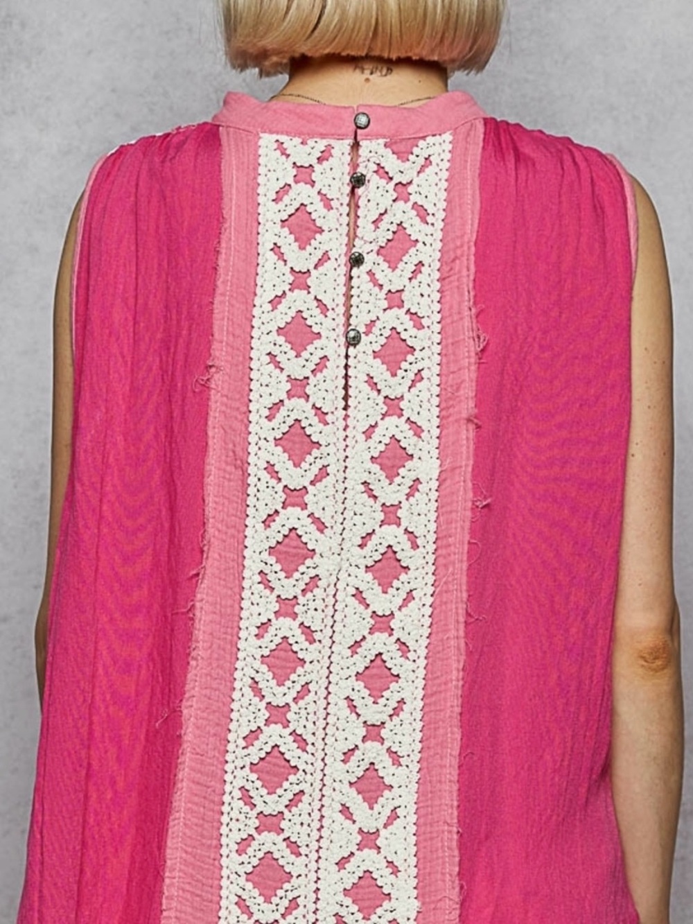 POL Pink Crochet Yoke Gauze Tank Top Sleeveless Boho Blouse Size Small NWT - Picture 2 of 8
